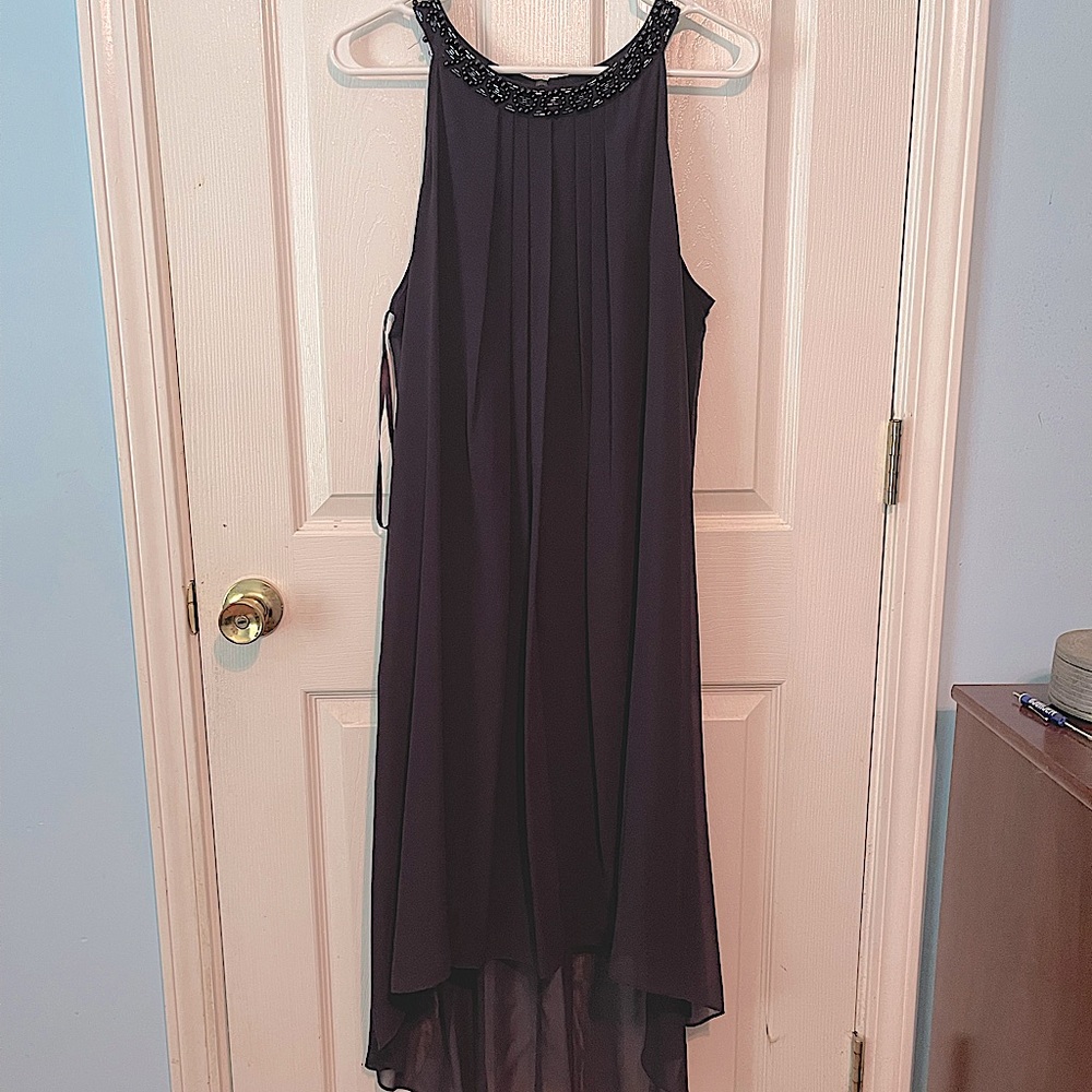 Lovely hi- low Sheth type dress. Dark lavender.